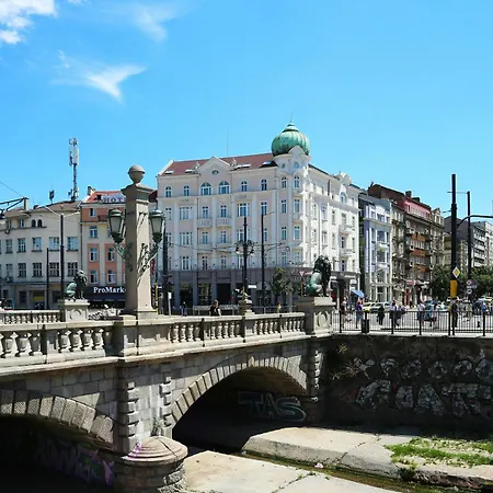 Апартаменты Angels Loft Opposite The Mall